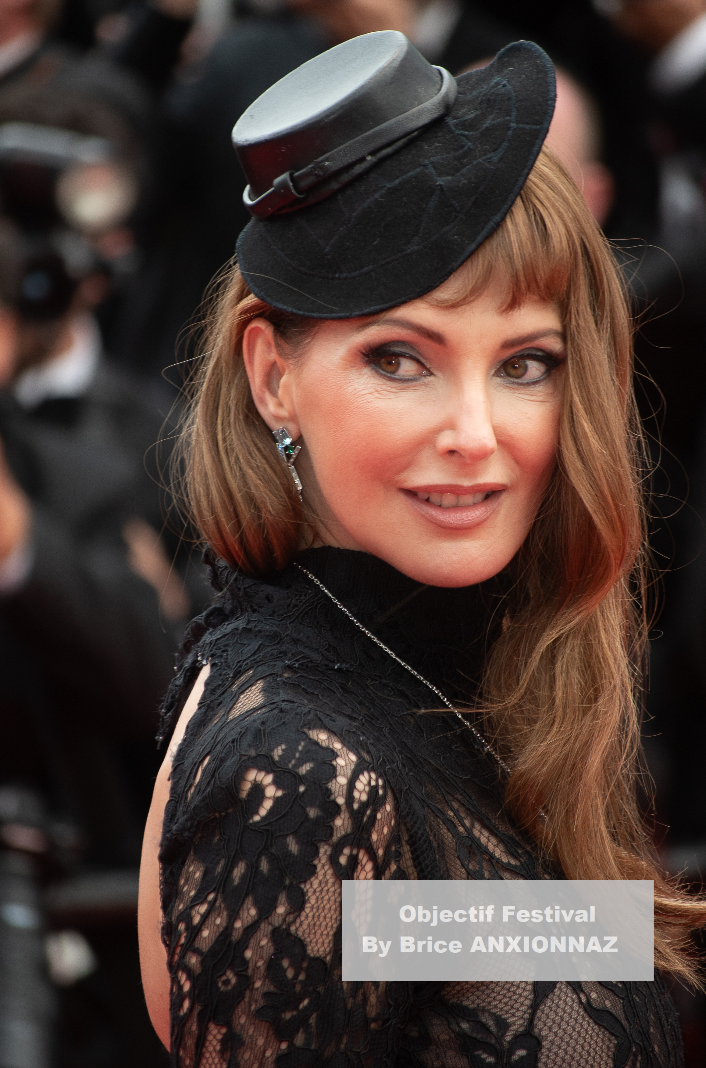 Photo de Kim Cattrall - Actrice Kaamelott stars at Cannes 2025 lors de l'événement à Kaamelott-stars-at-Cannes2025 le 1 June 2025 par Brice ANXIONNAZ (Objectif Festival)